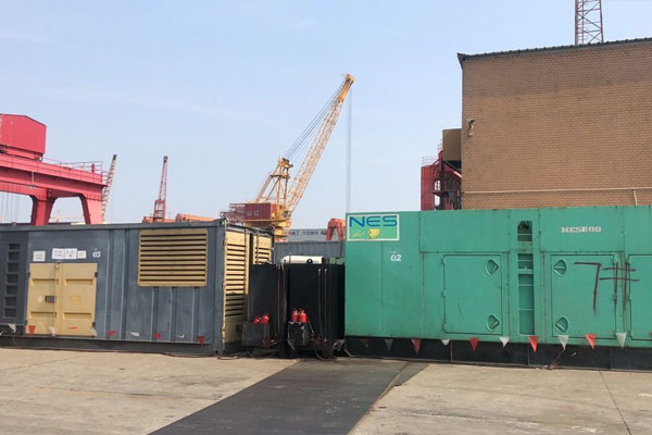 榆林发电机出租空气滤清器的清洁频率是多少？